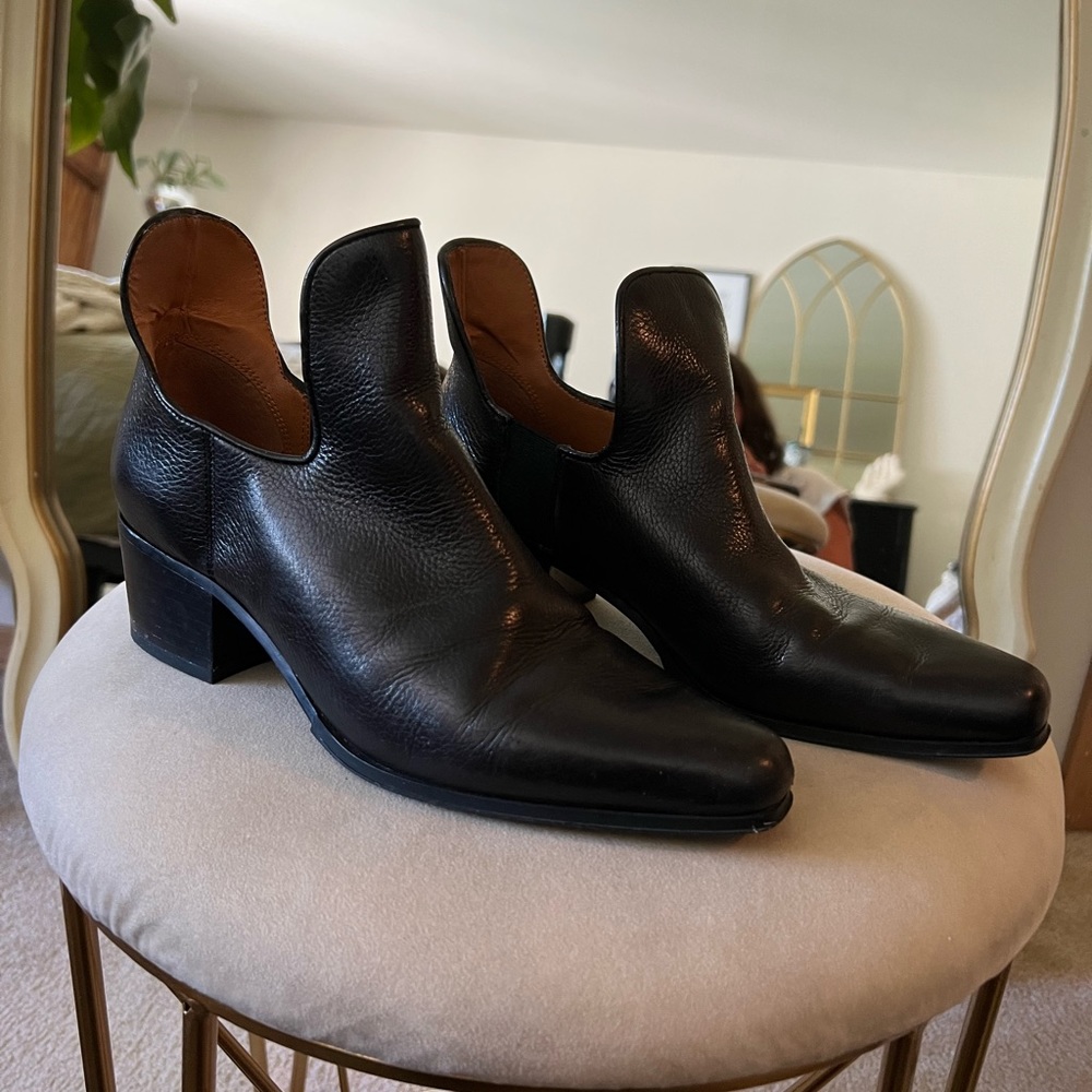 Sarto by Franco Sarto cut out leather booties